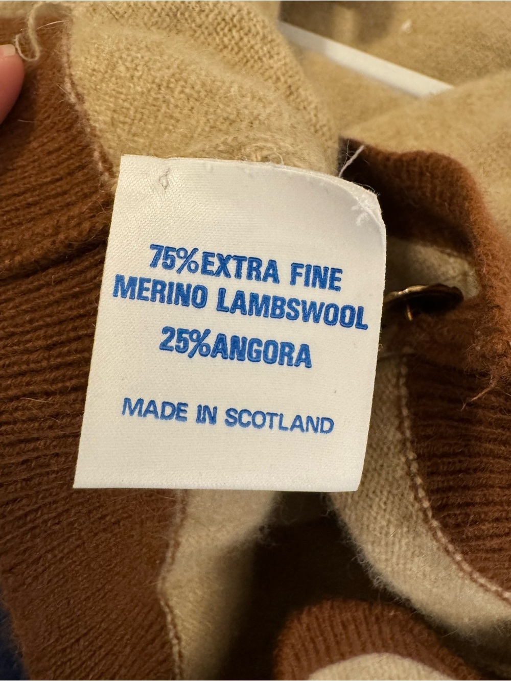 Vintage Made in Scotland Strathspey 100% Wool Blend Brown Cardigan - Picture 15 of 16